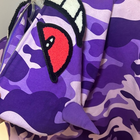 Kanto Starter Gengar purple camo full zip with velcro face - Picture 5 of 9
